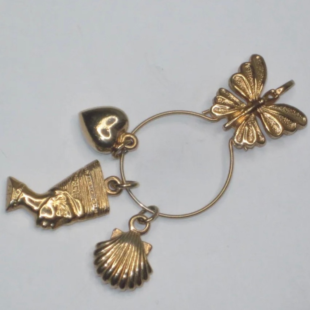 Butterfly Charm Pendant - Picture 3 of 3